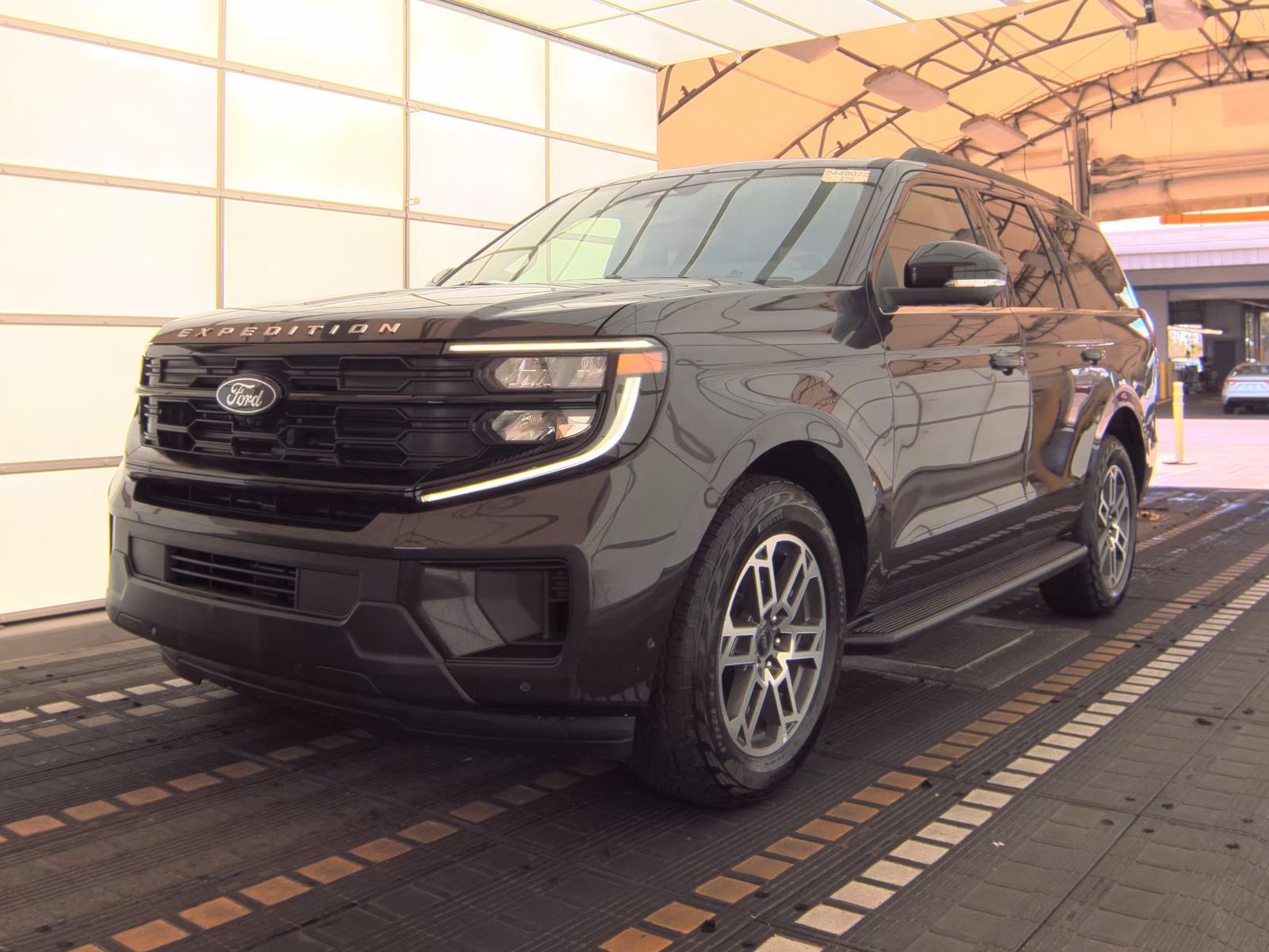 FORD EXPEDITION - 1