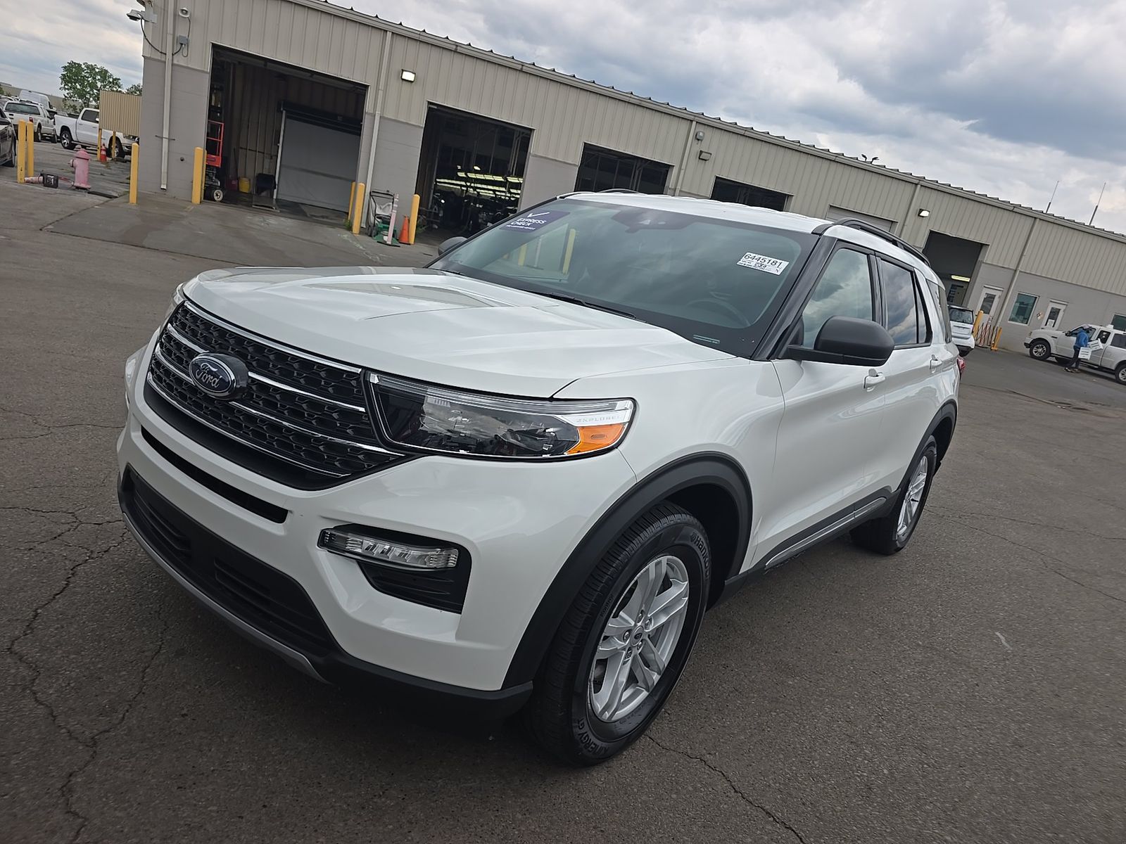 FORD EXPLORER - 1