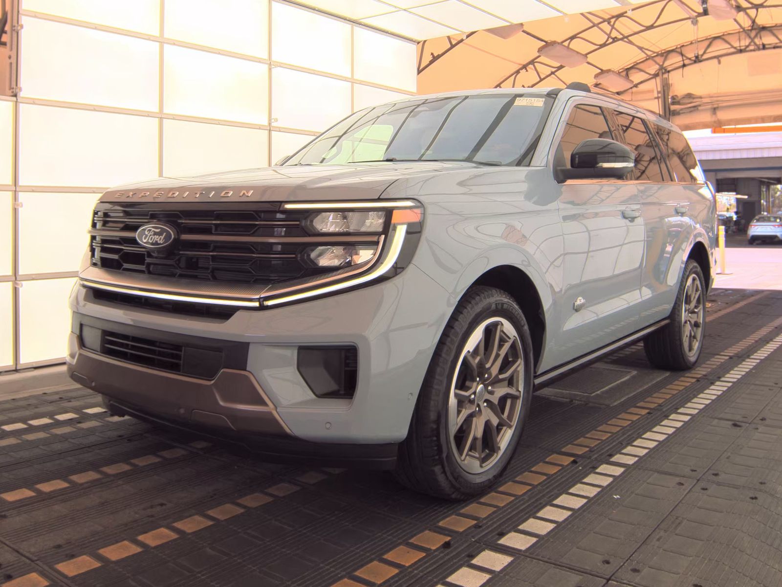 FORD EXPEDITION - 1