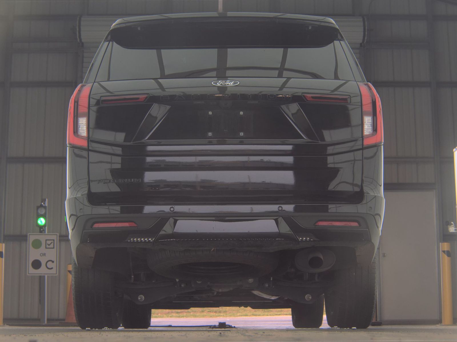 FORD EXPEDITION - 8
