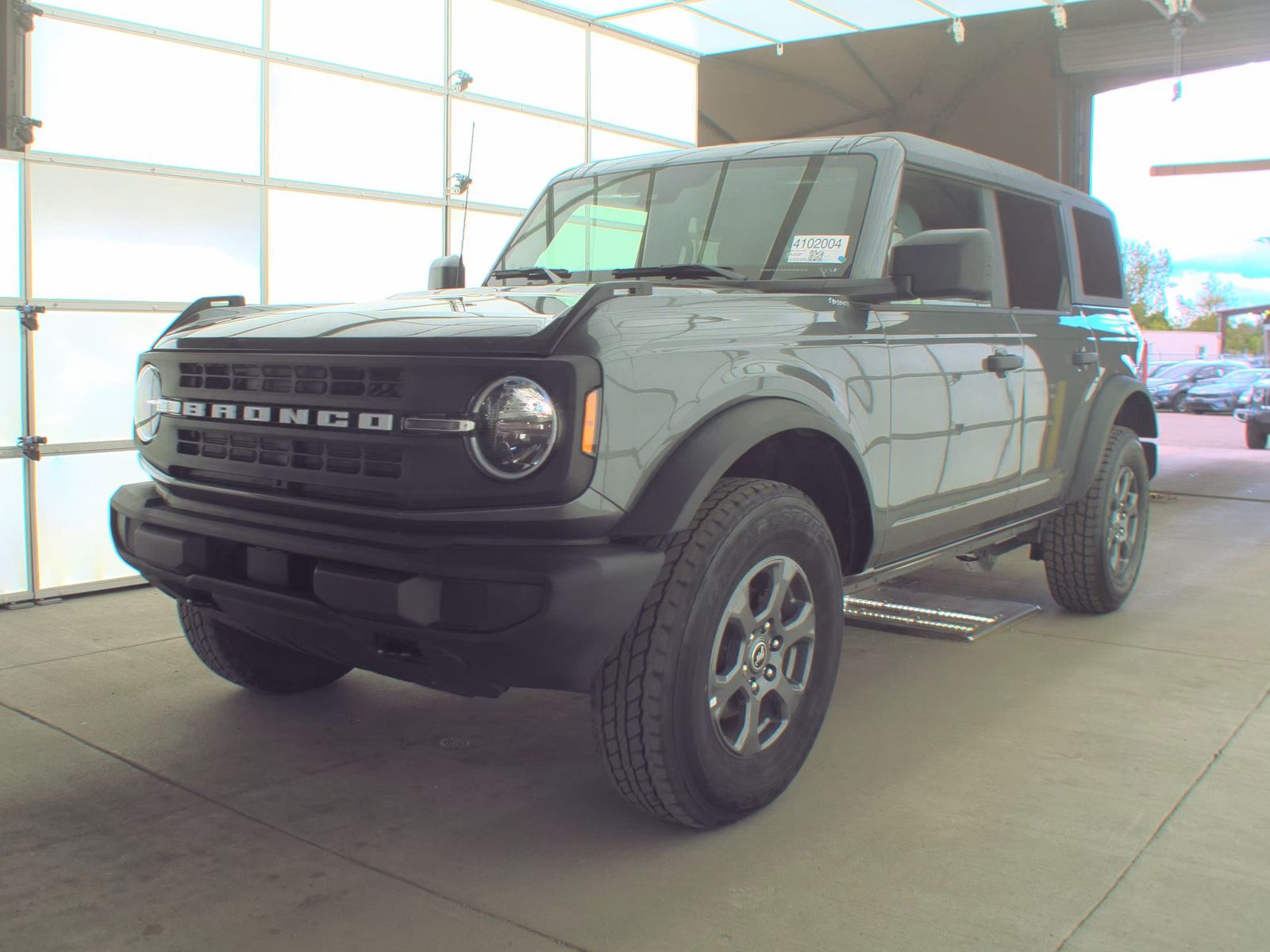 FORD BRONCO - 1