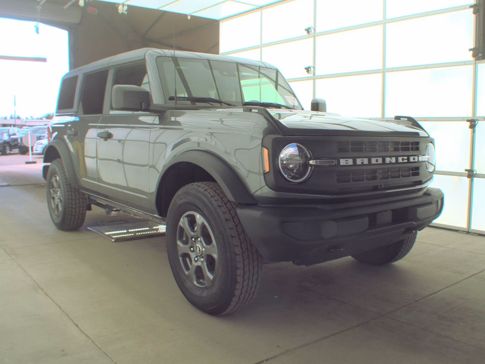 FORD BRONCO - 5