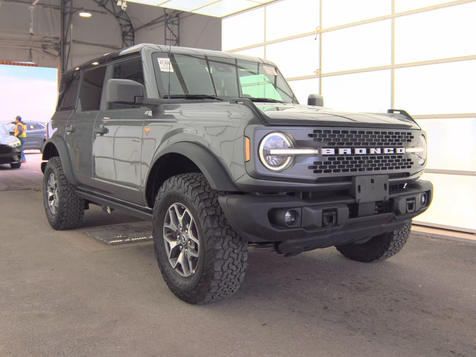 FORD BRONCO - 5