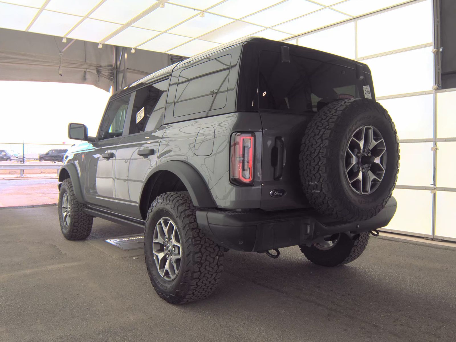 FORD BRONCO - 9