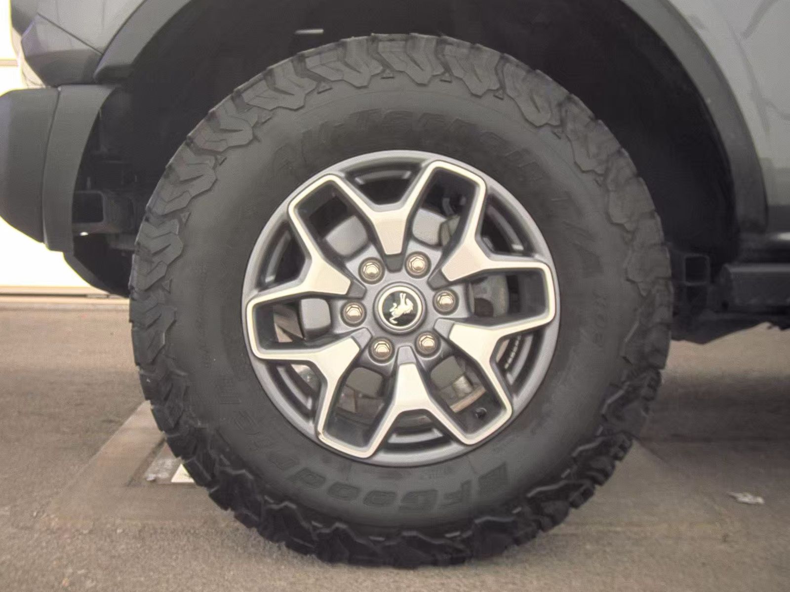 FORD BRONCO - 10