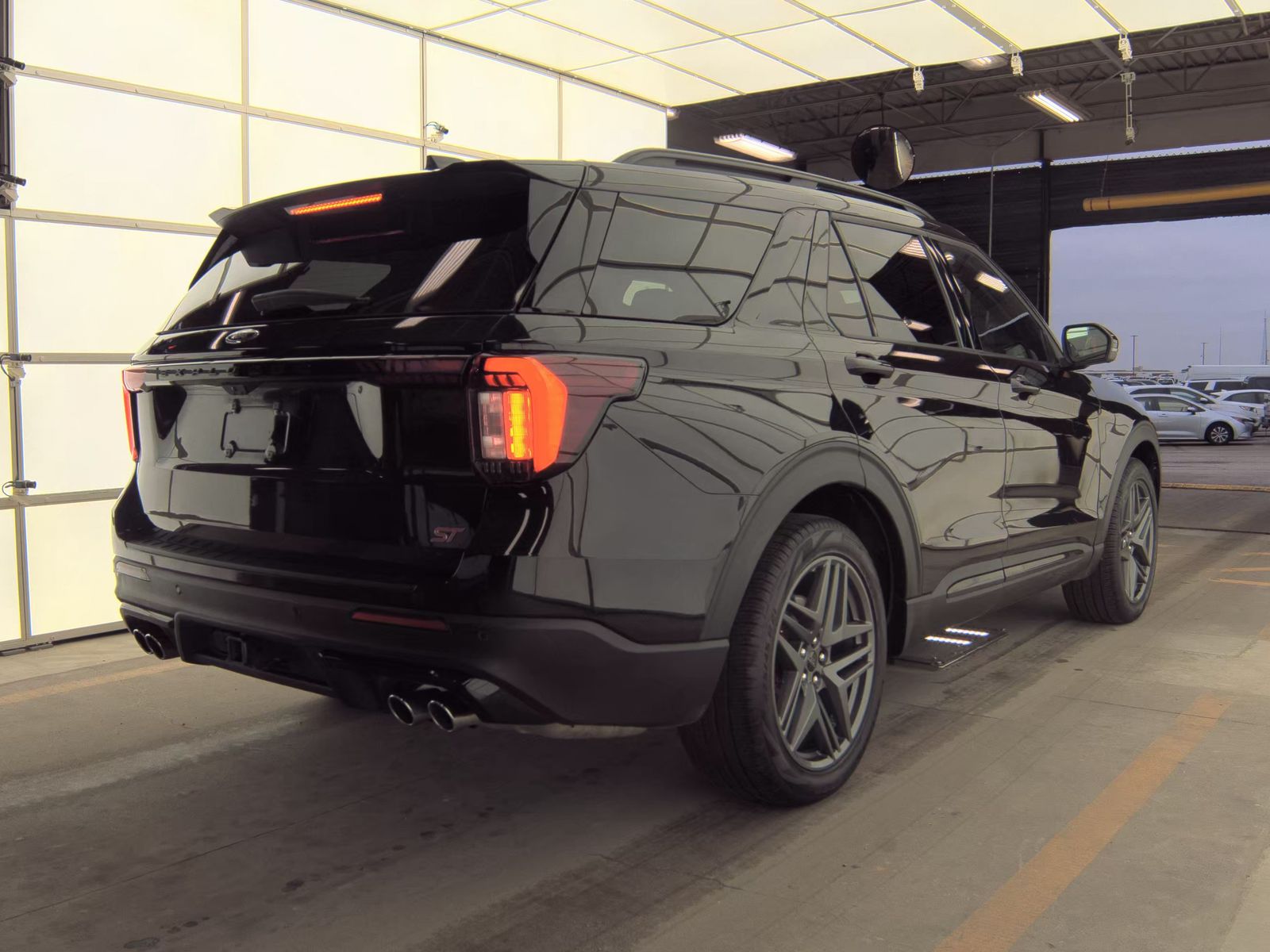FORD EXPLORER - 6