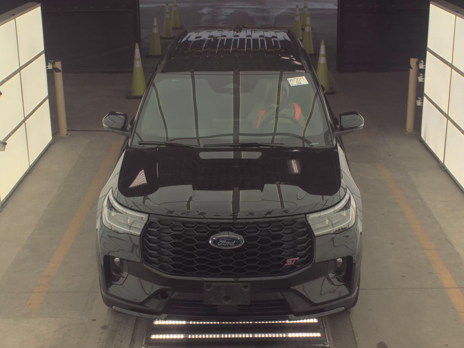 FORD EXPLORER - 3