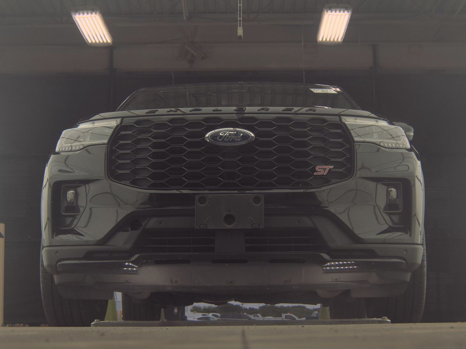 FORD EXPLORER - 4