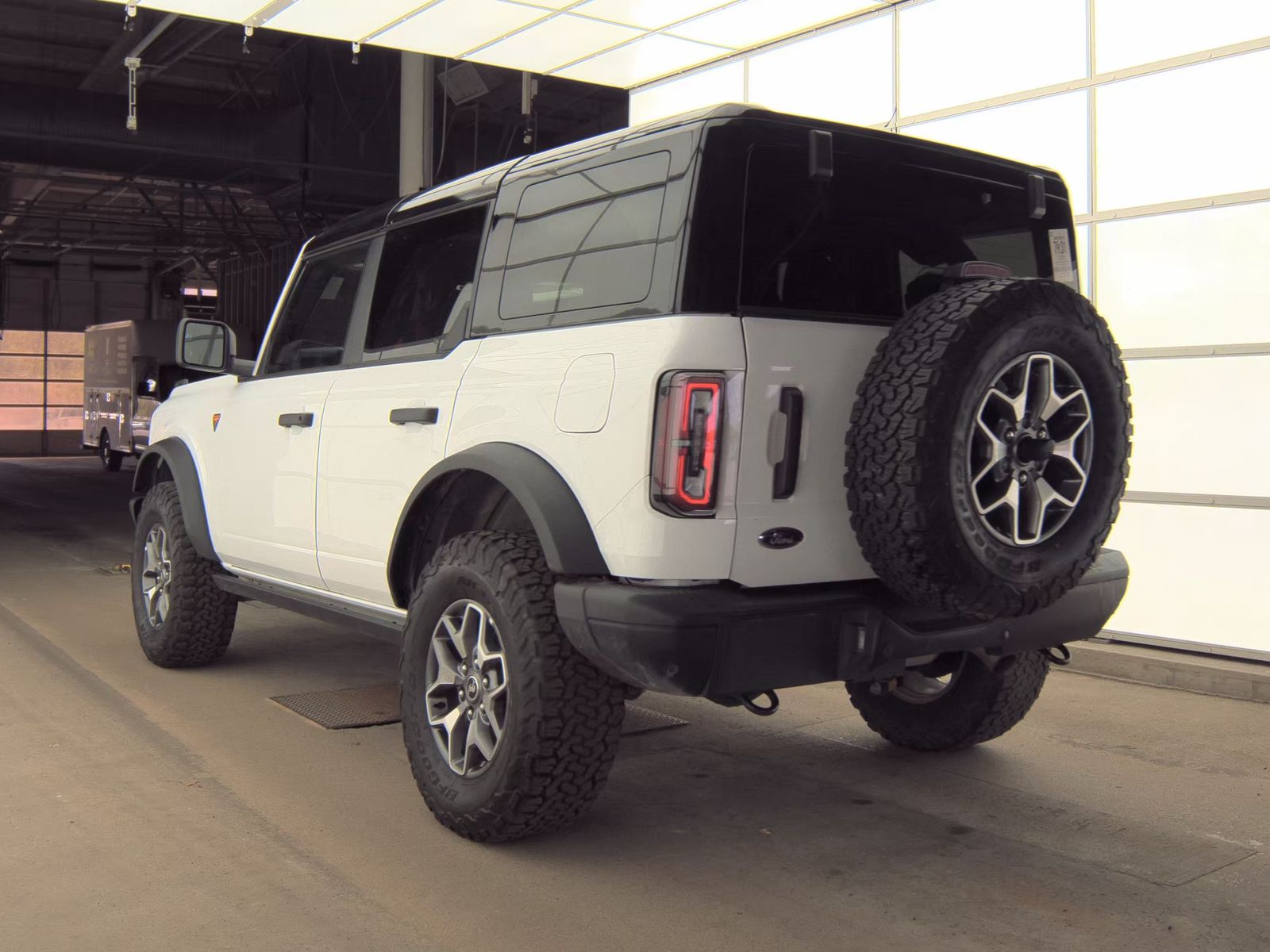 FORD BRONCO - 9