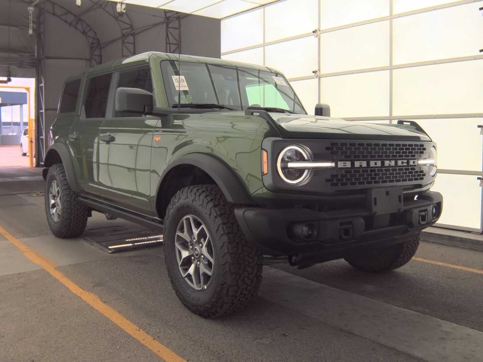 FORD BRONCO - 5