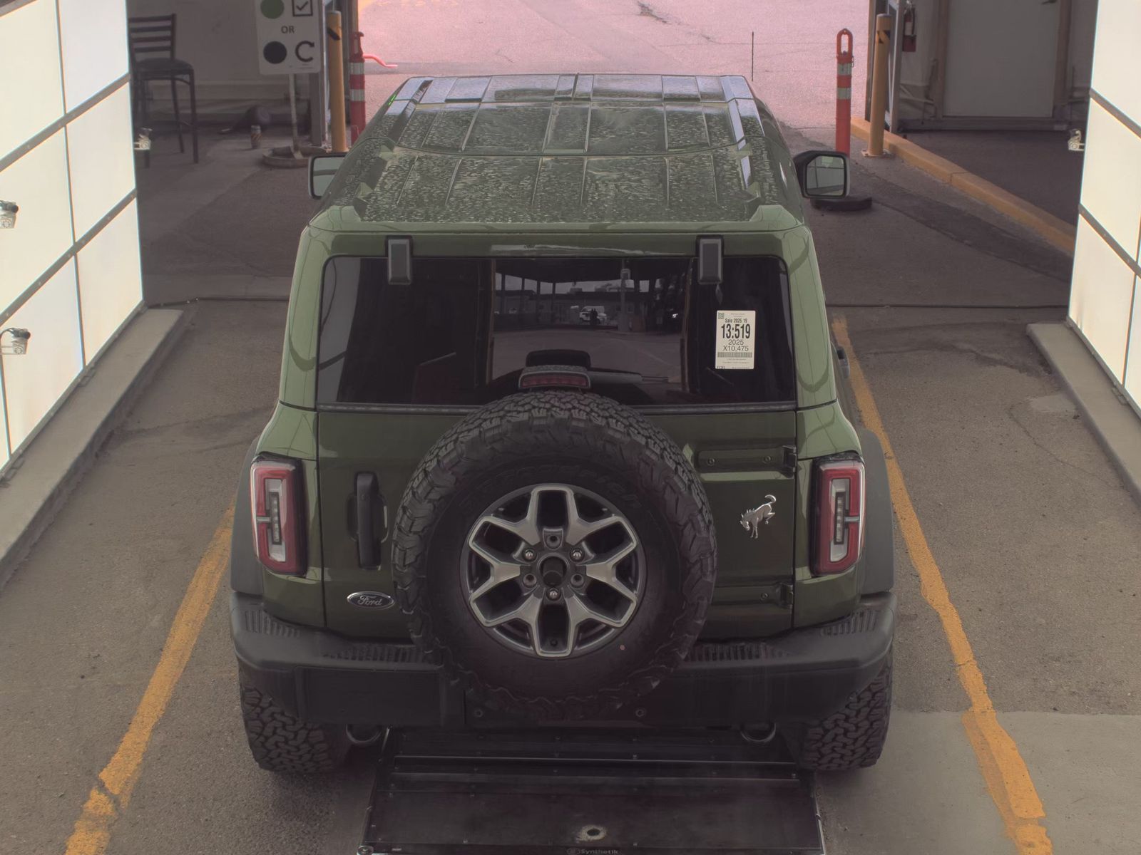 FORD BRONCO - 7