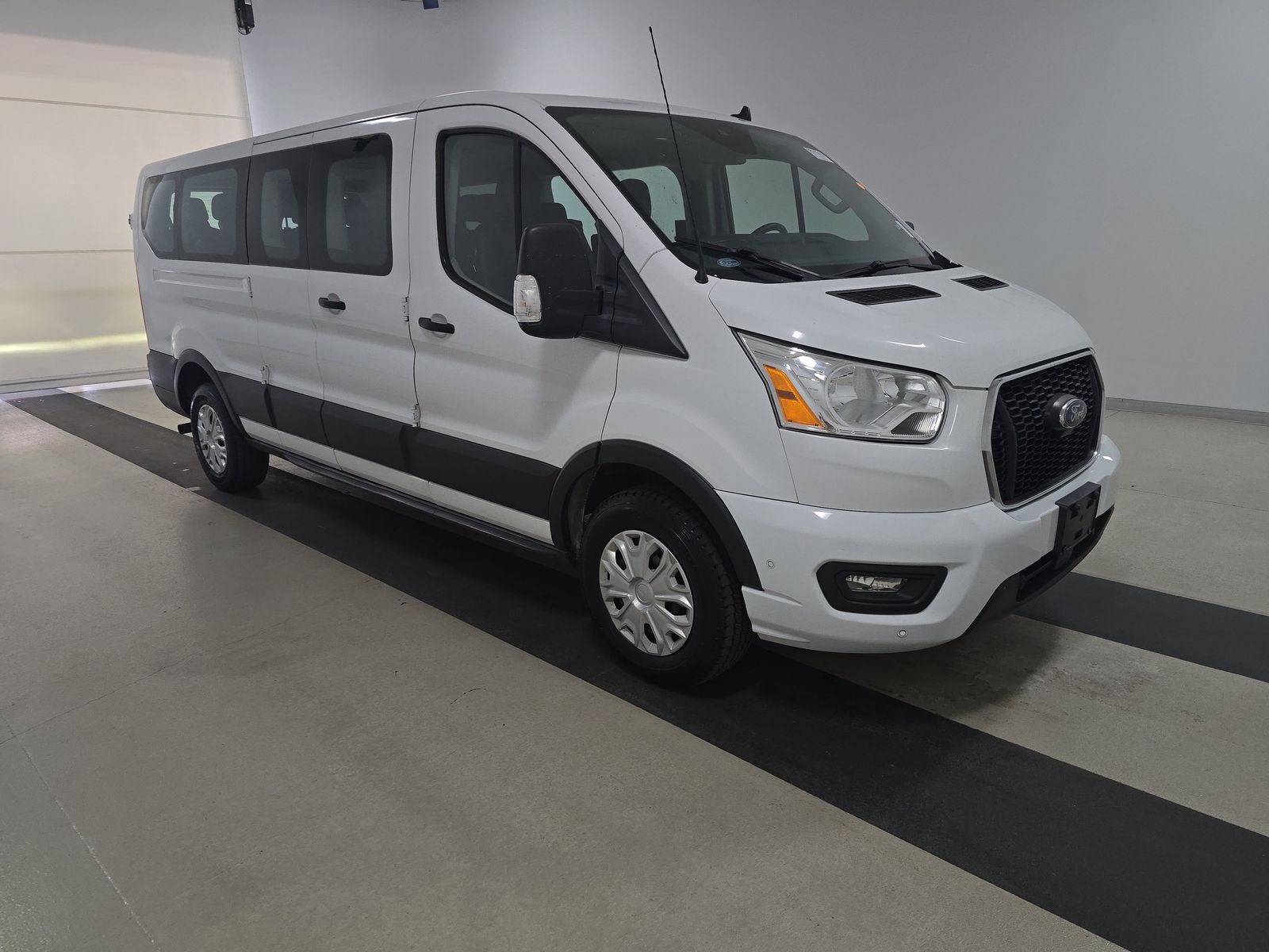 FORD TRANSIT 350 - 4