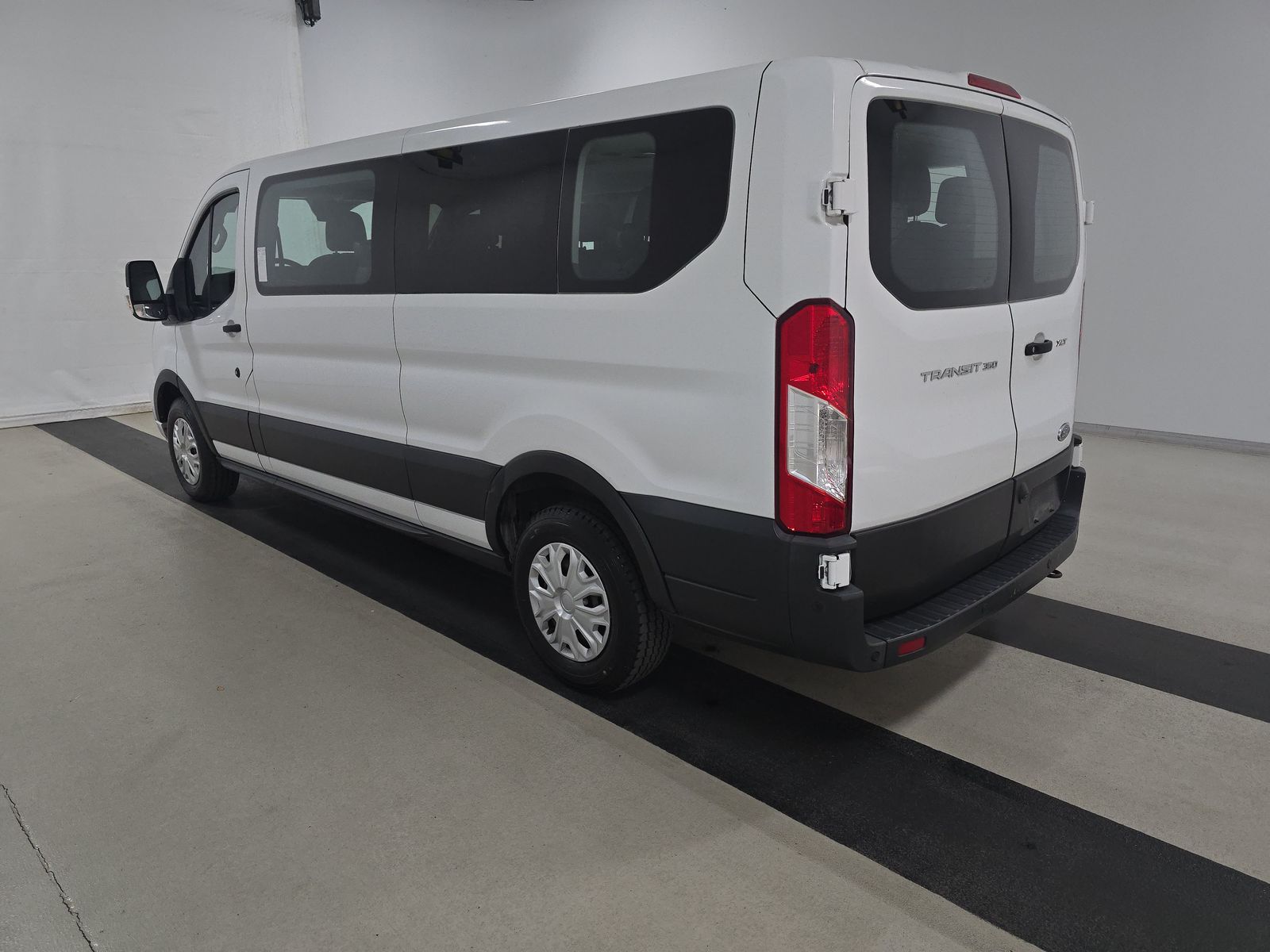 FORD TRANSIT 350 - 7
