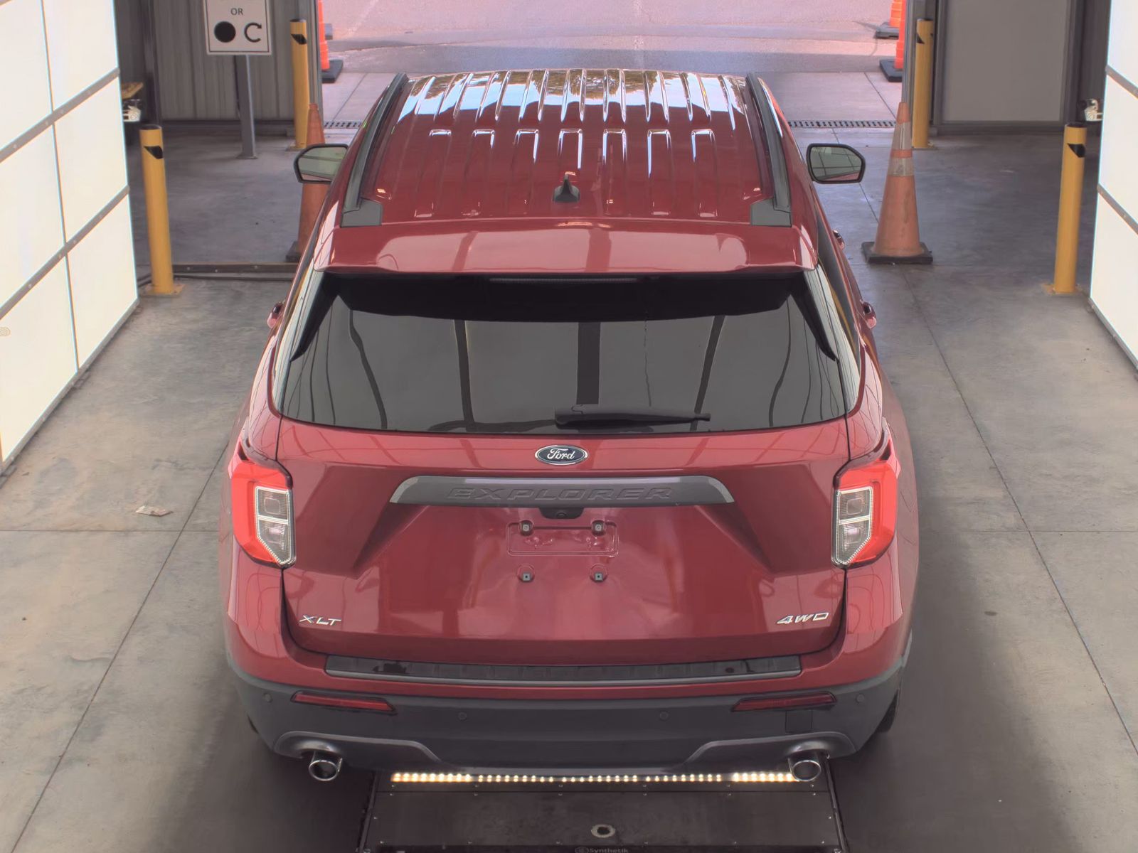 FORD EXPLORER - 7