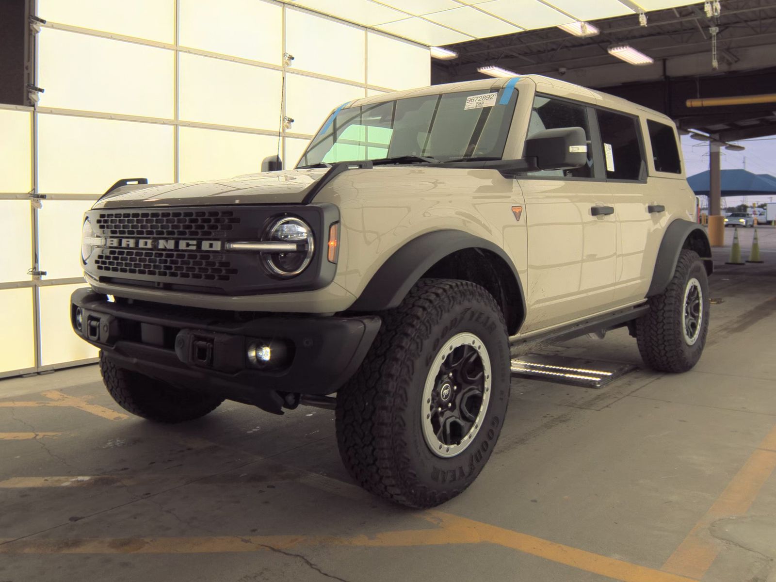 FORD BRONCO - 1