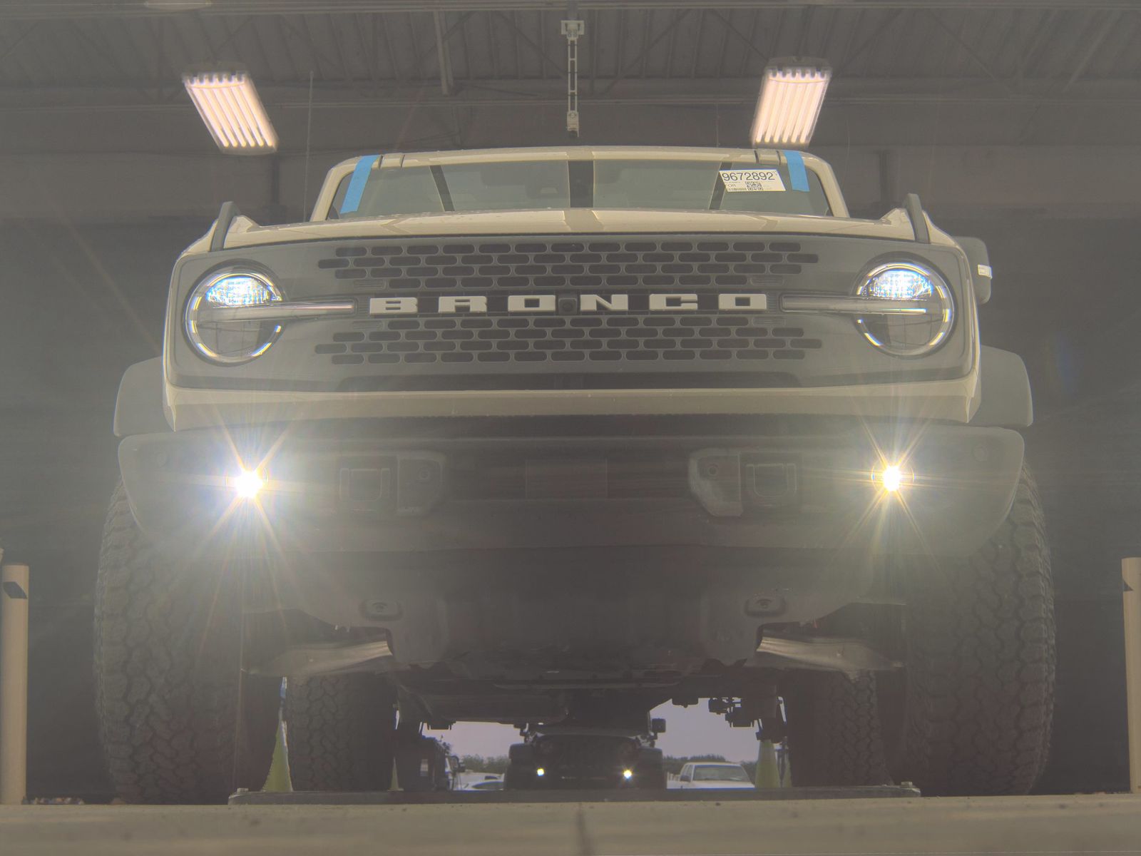 FORD BRONCO - 4