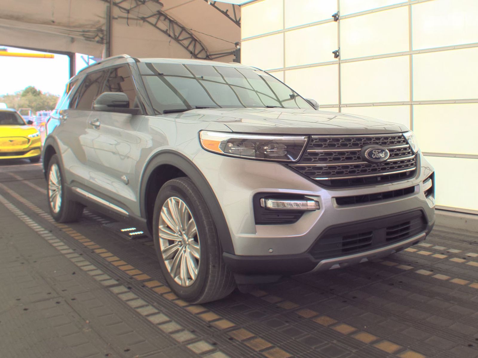 FORD EXPLORER - 5