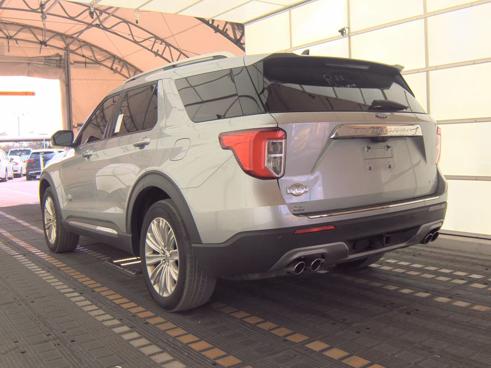 FORD EXPLORER - 9