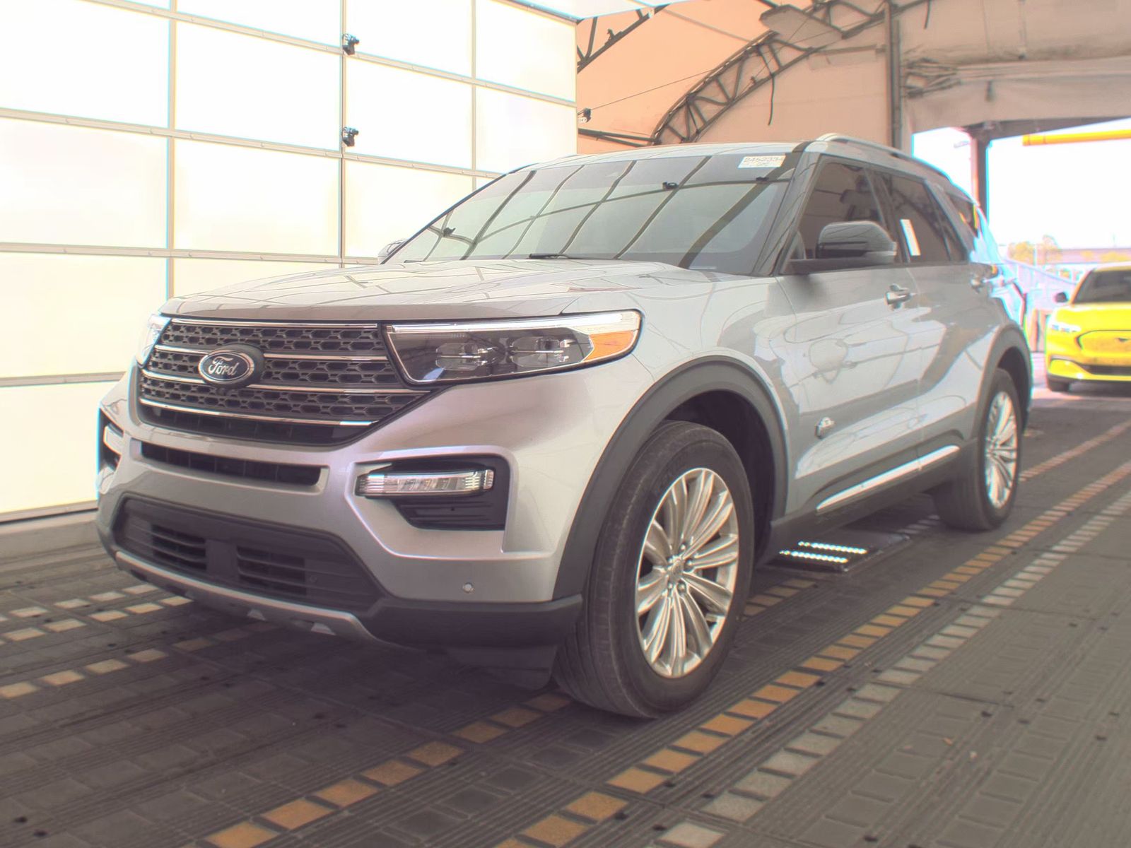 FORD EXPLORER - 1