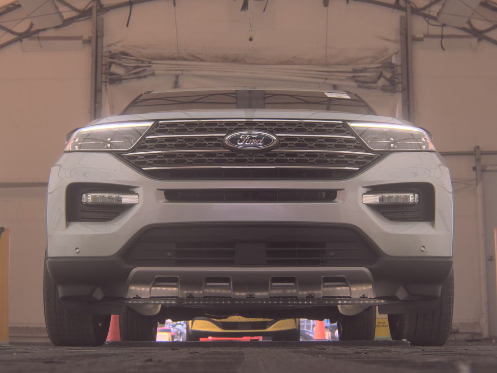 FORD EXPLORER - 4