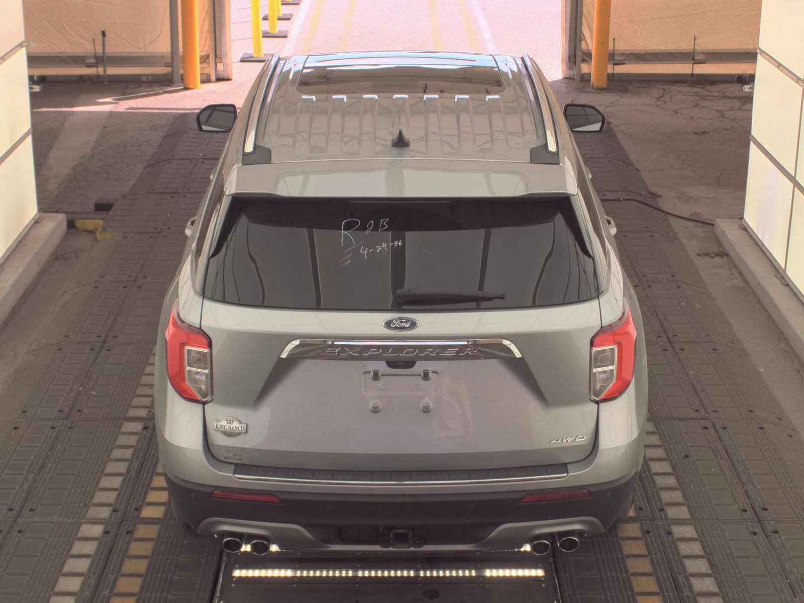 FORD EXPLORER - 7