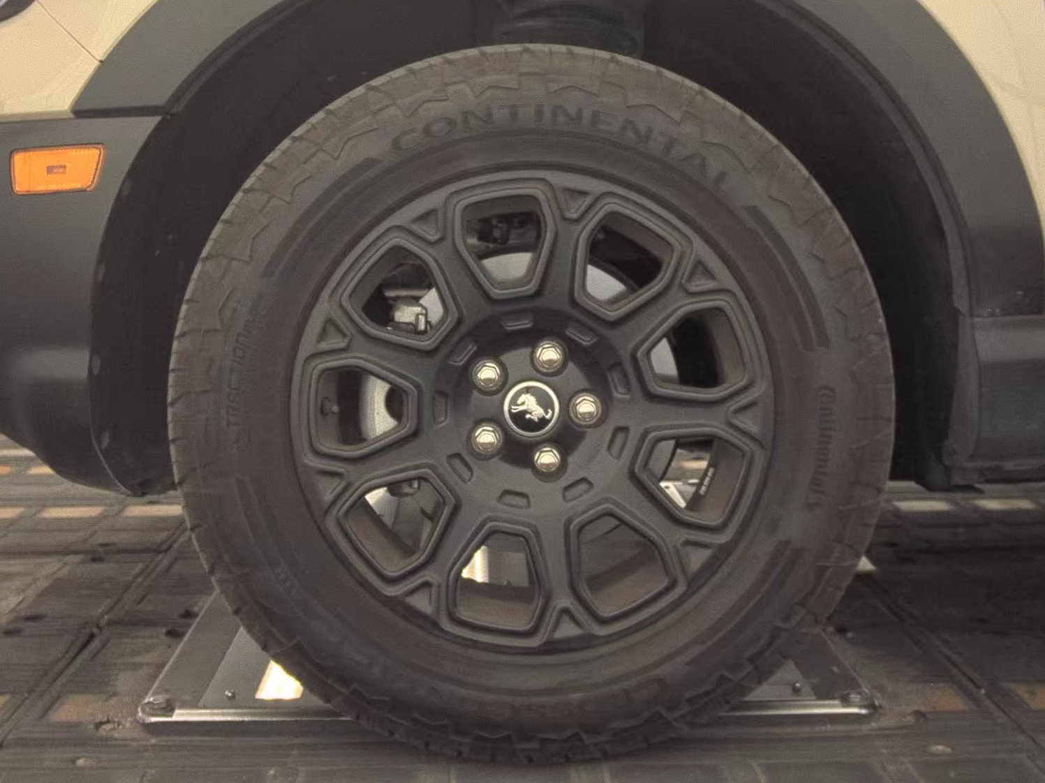 FORD BRONCO SPORT - 10