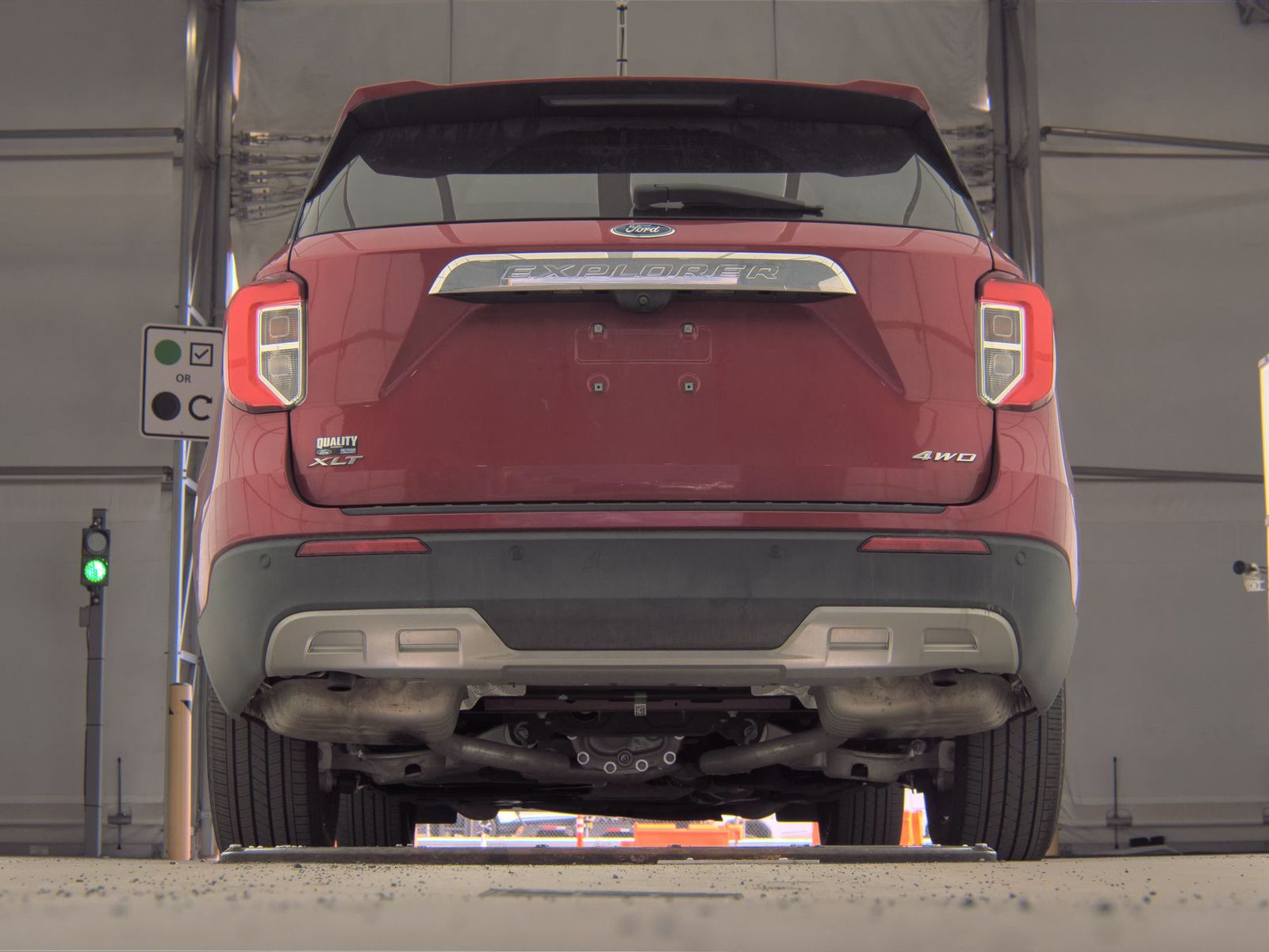 FORD EXPLORER - 8
