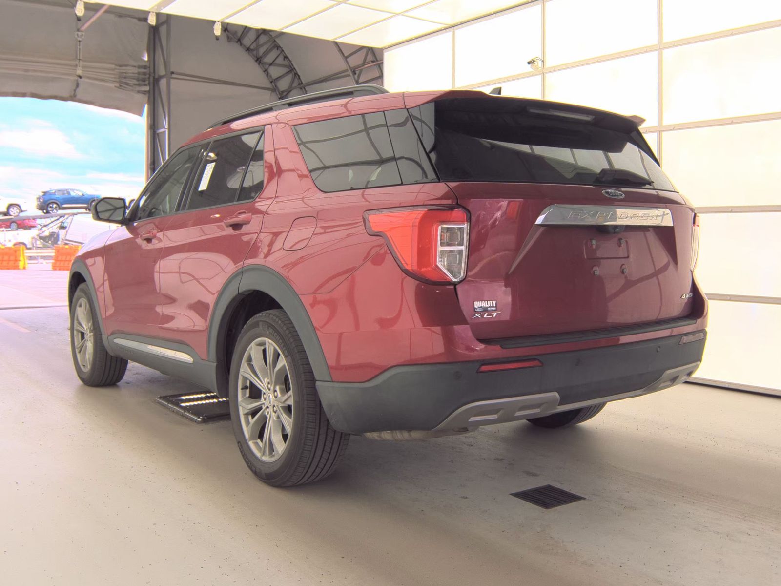 FORD EXPLORER - 9