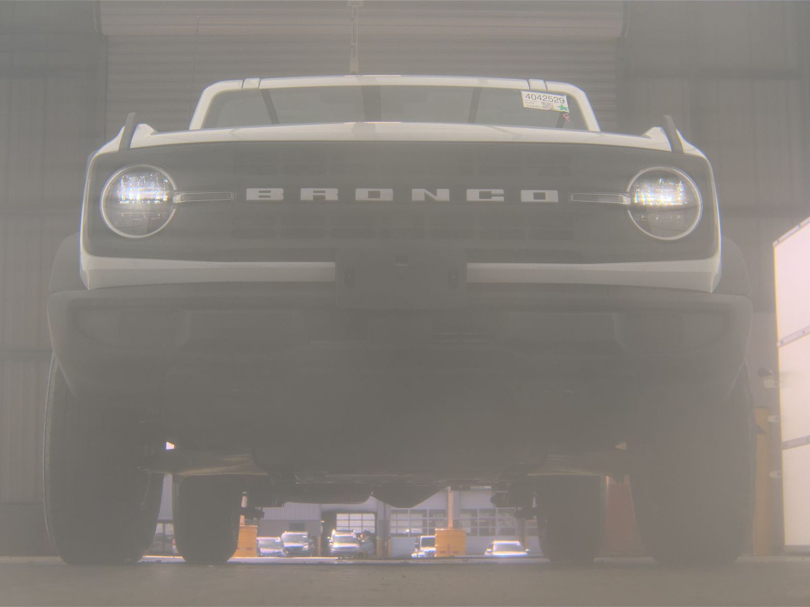 FORD BRONCO - 4
