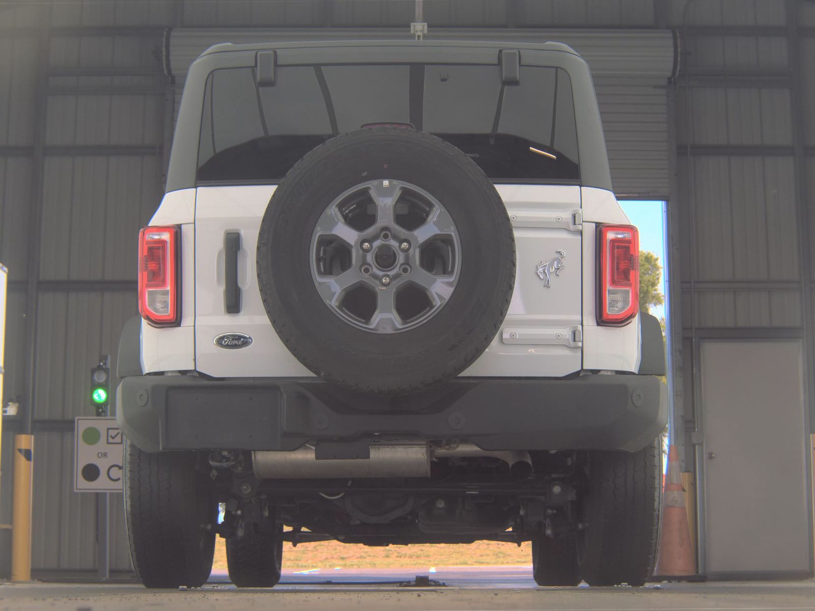 FORD BRONCO - 8
