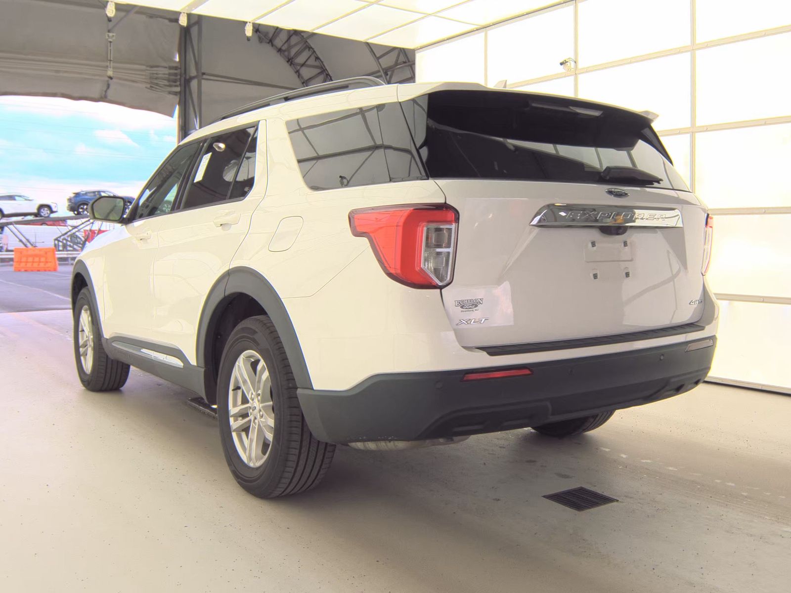 FORD EXPLORER - 9