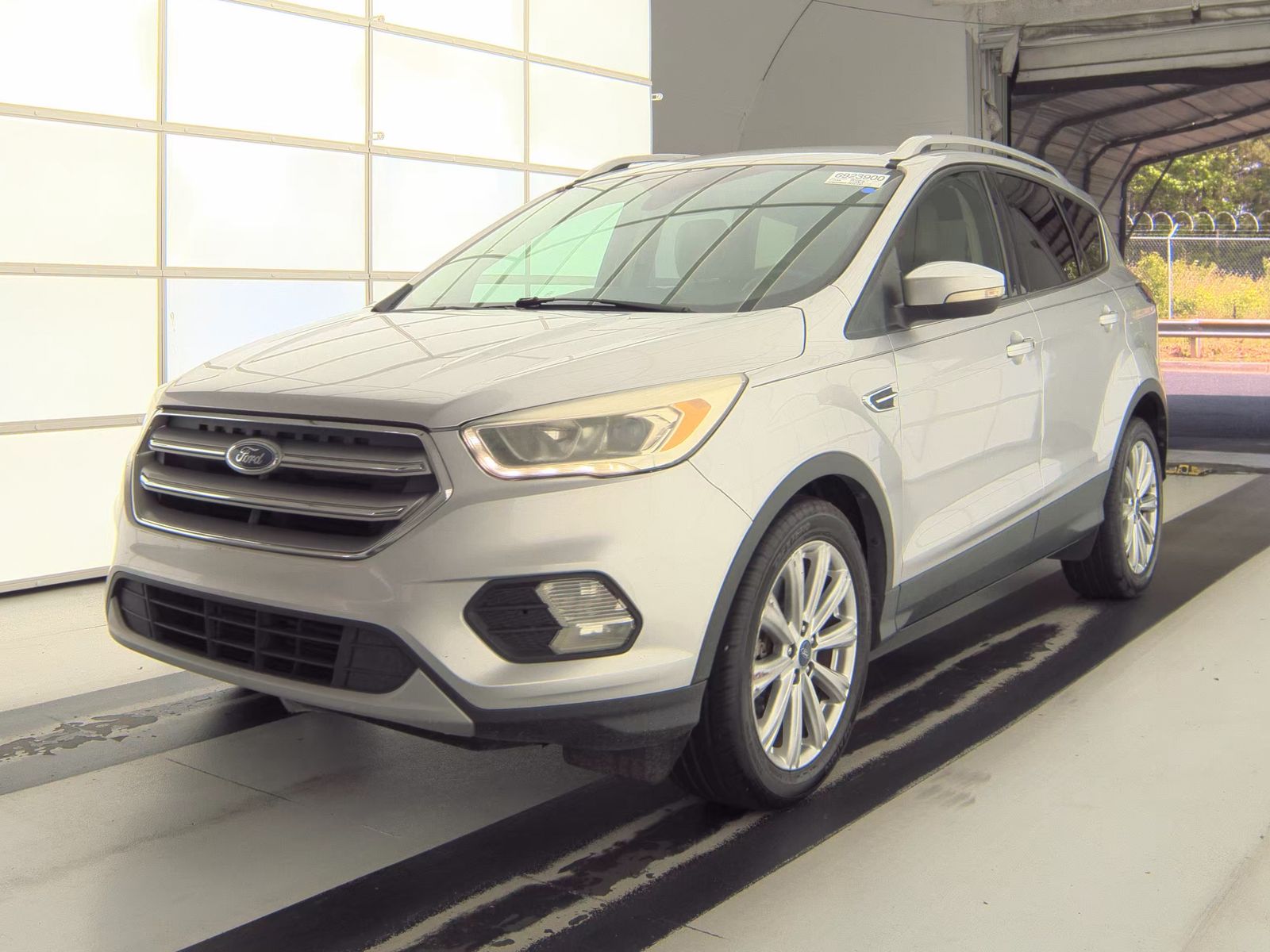 FORD ESCAPE - 1