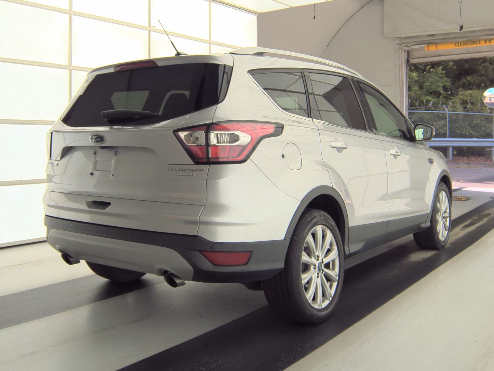 FORD ESCAPE - 6