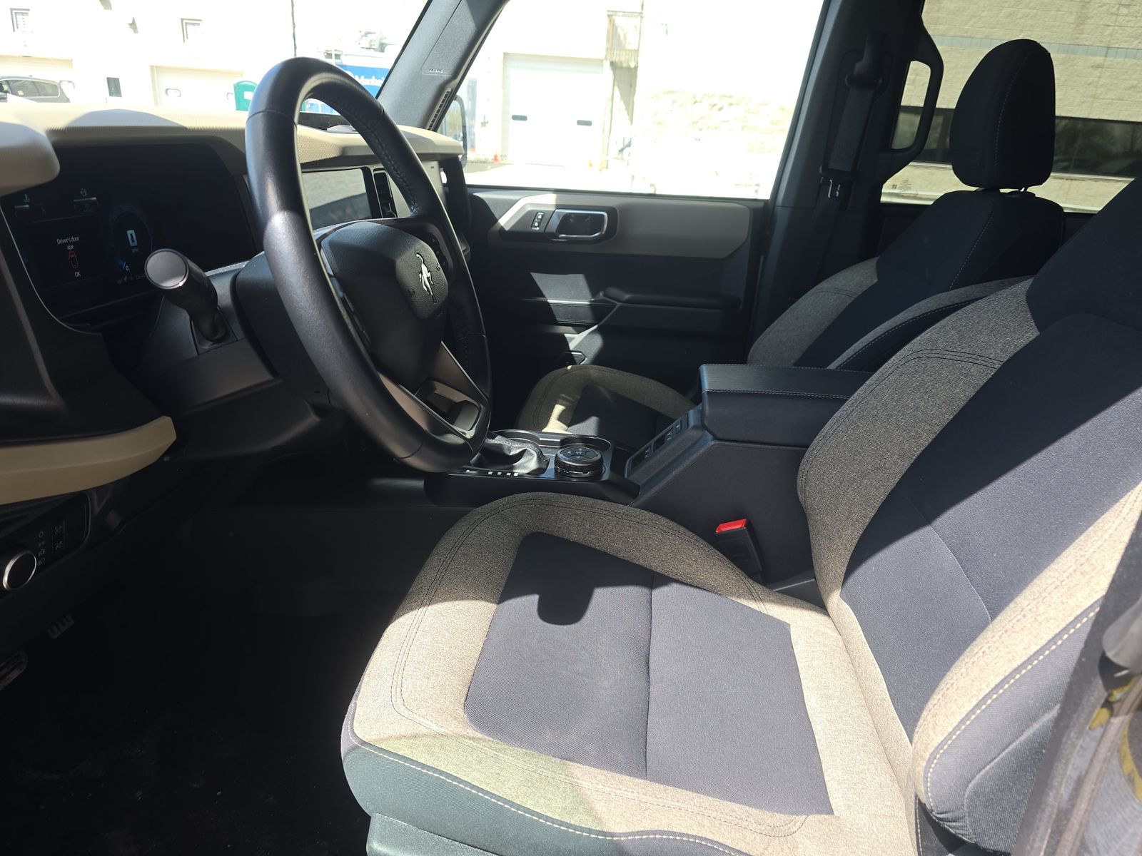 FORD BRONCO - 8