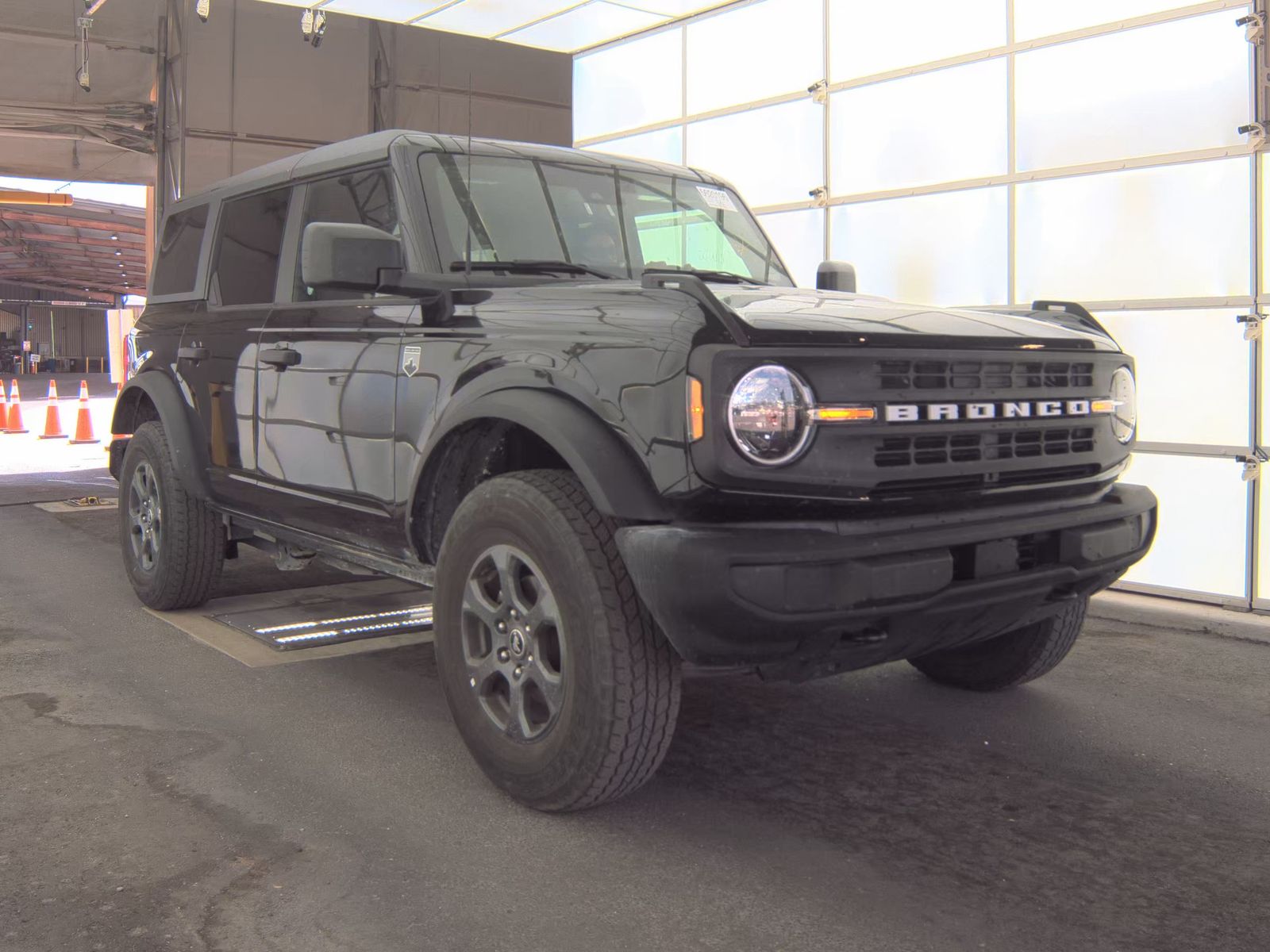 FORD BRONCO - 4