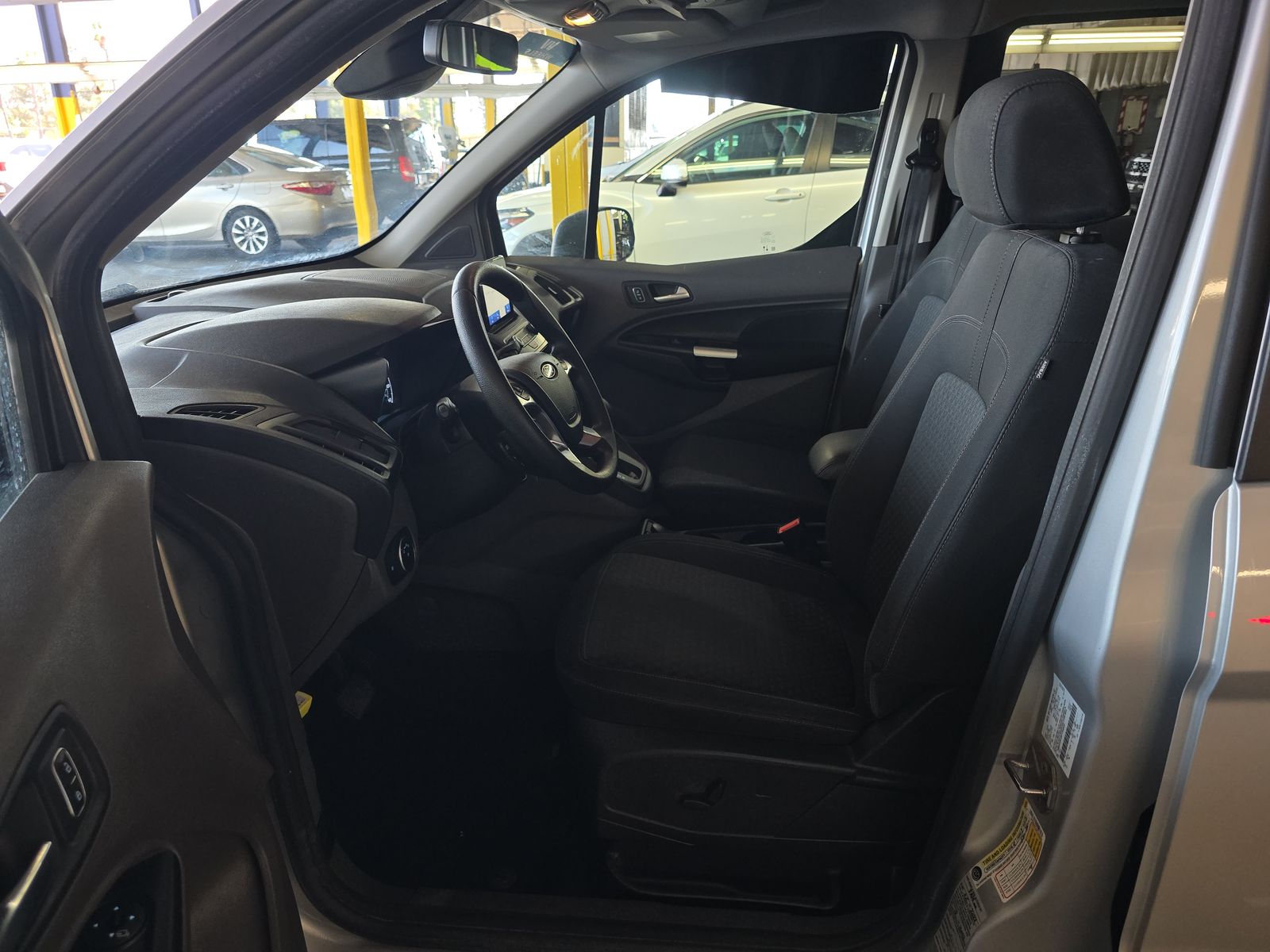 FORD TRANSIT CONNECT - 8