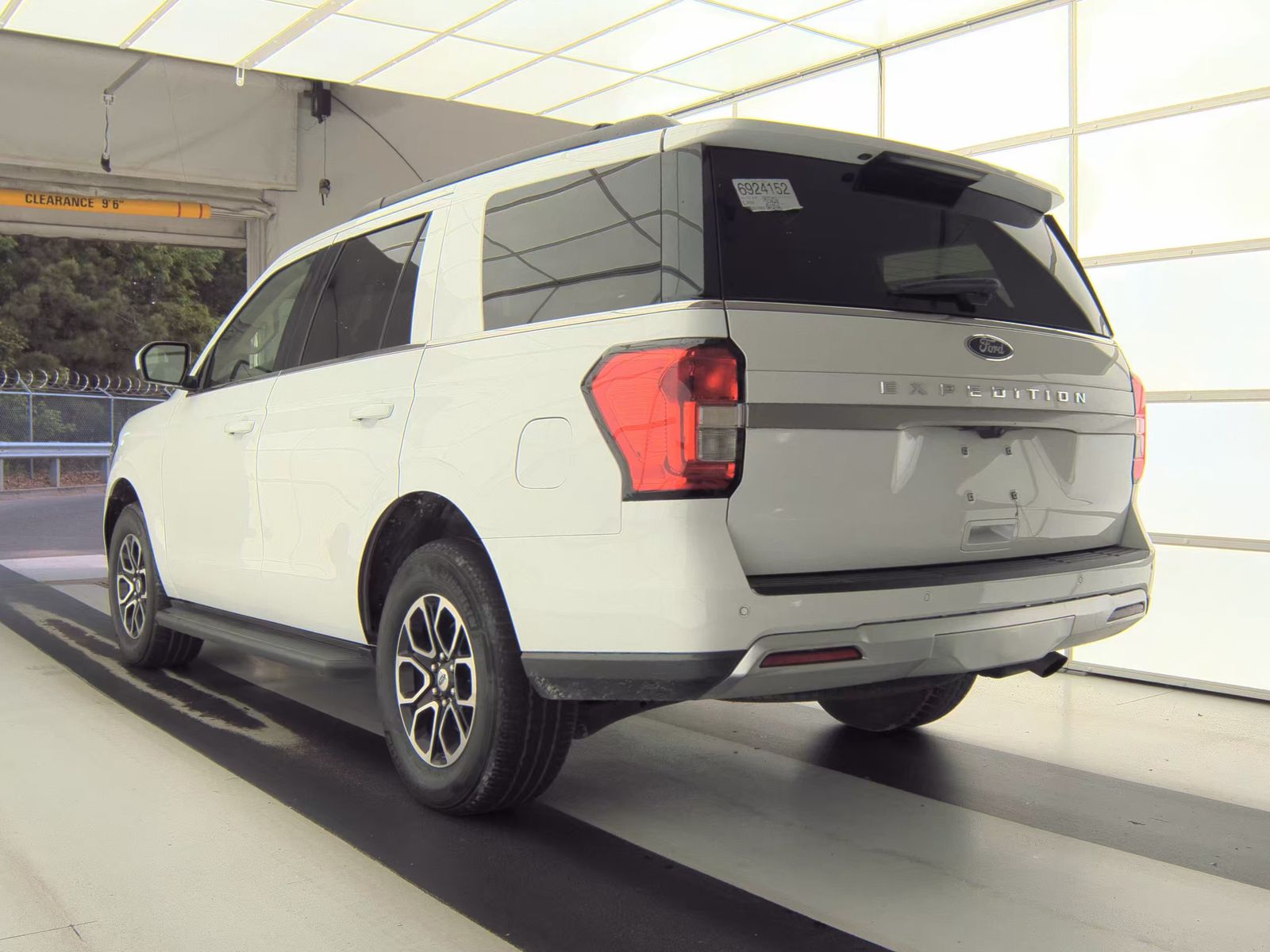 FORD EXPEDITION - 9
