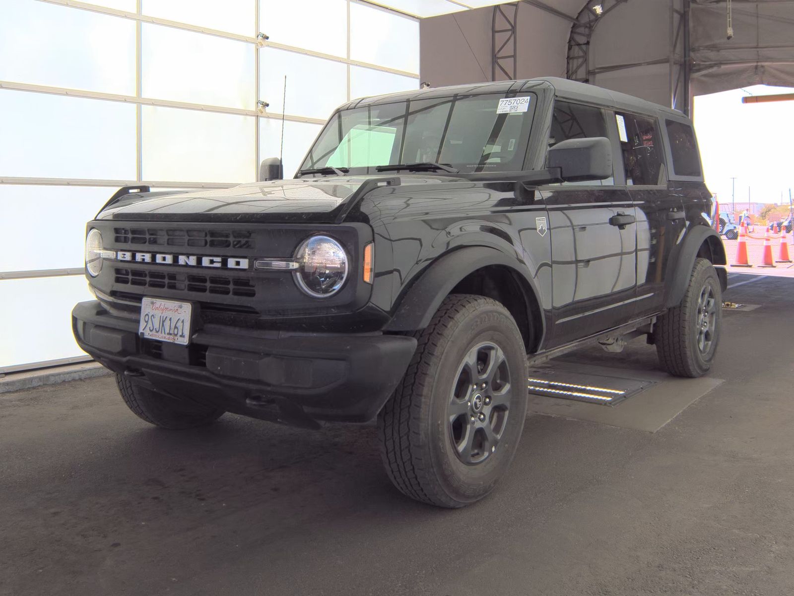 FORD BRONCO - 1