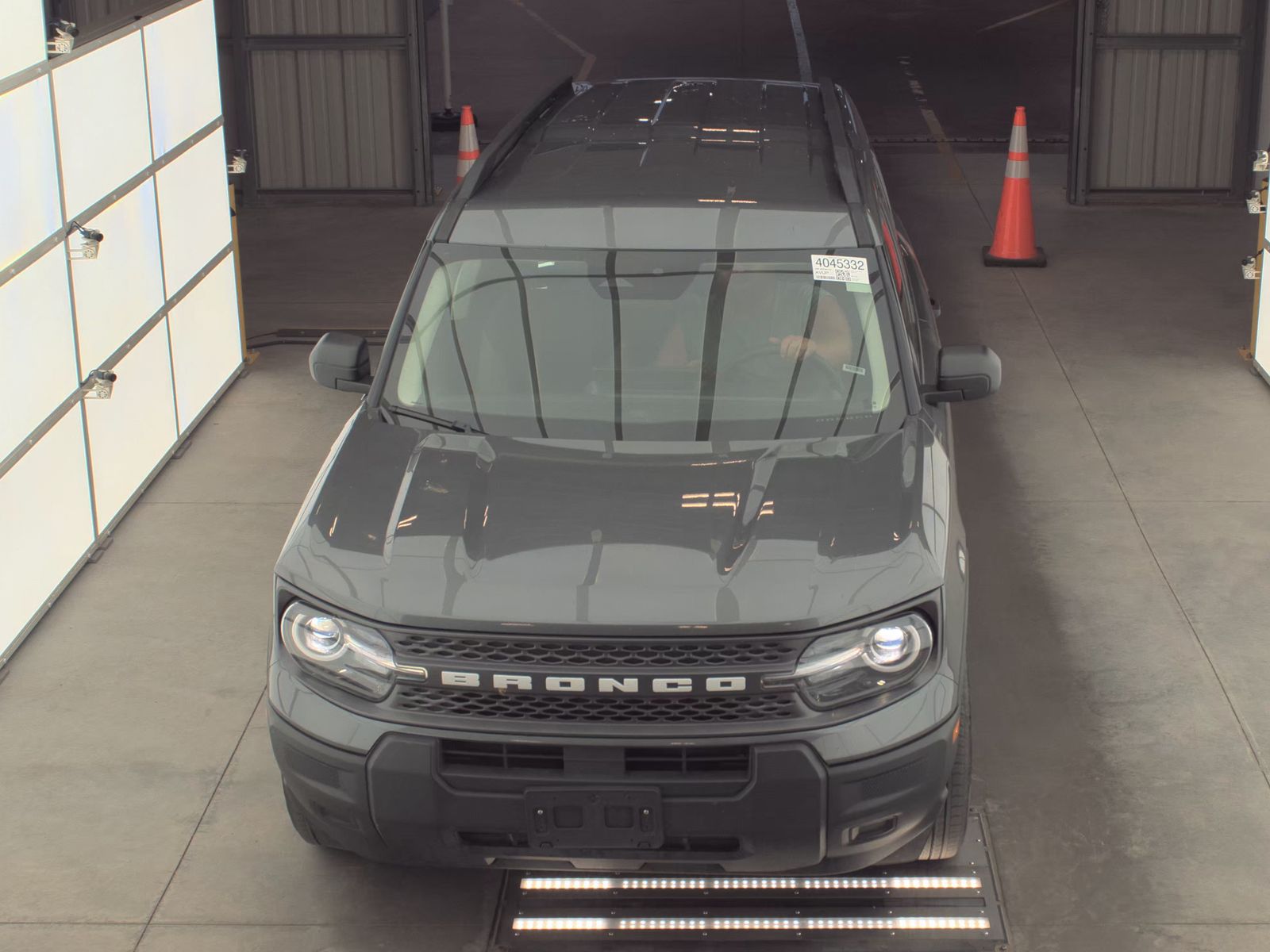 FORD BRONCO - 3