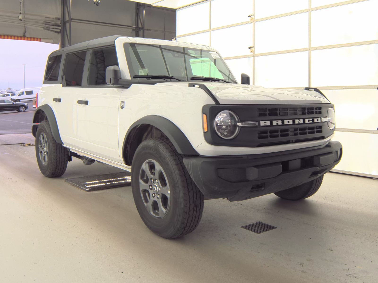 FORD BRONCO - 4