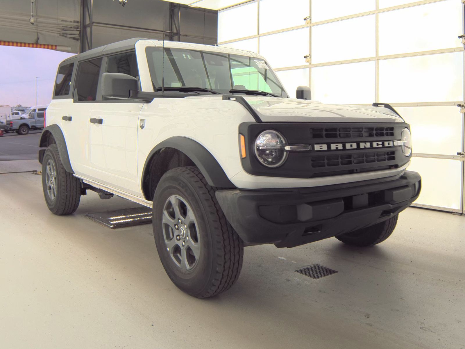 FORD BRONCO - 4