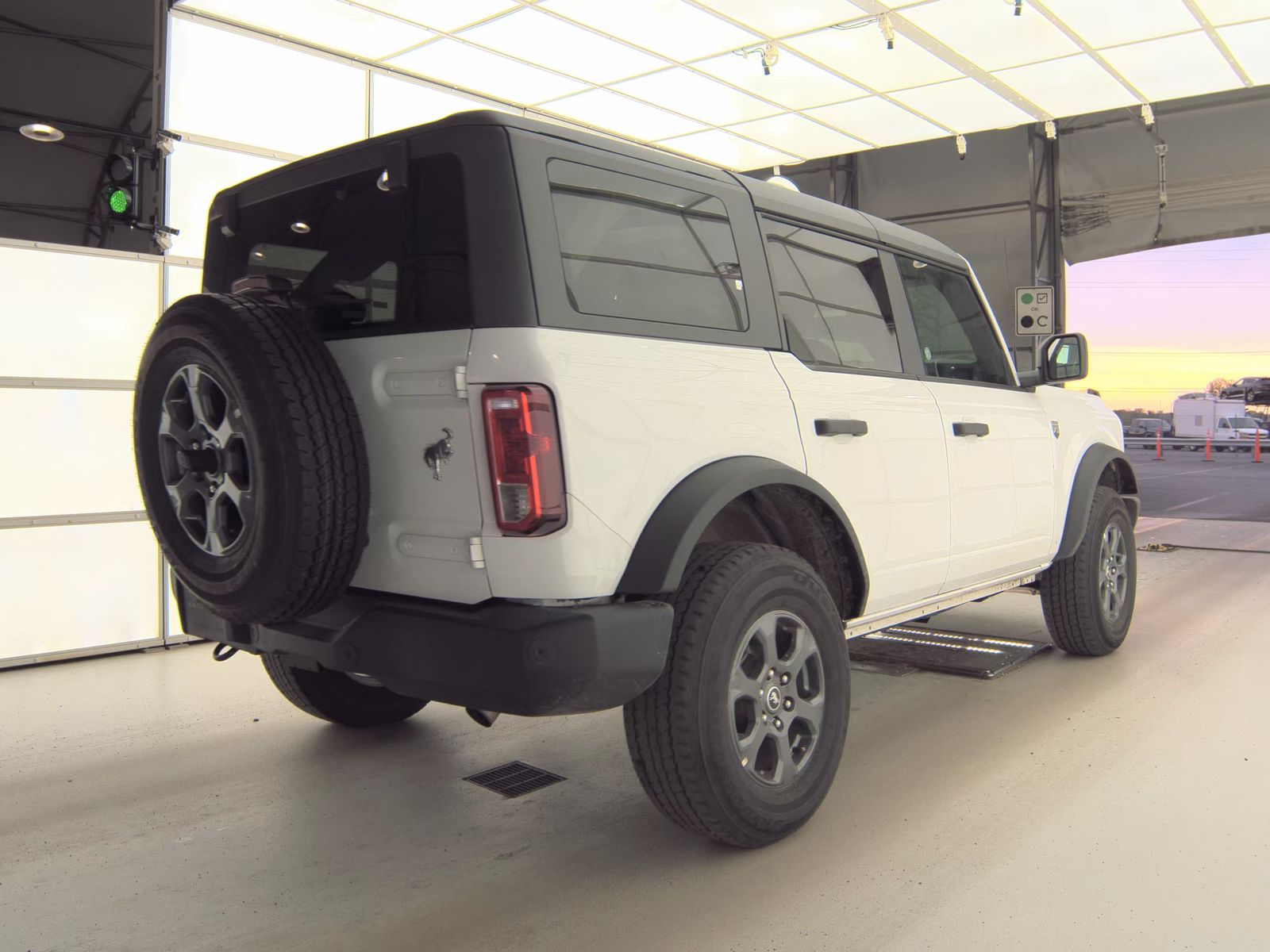 FORD BRONCO - 5