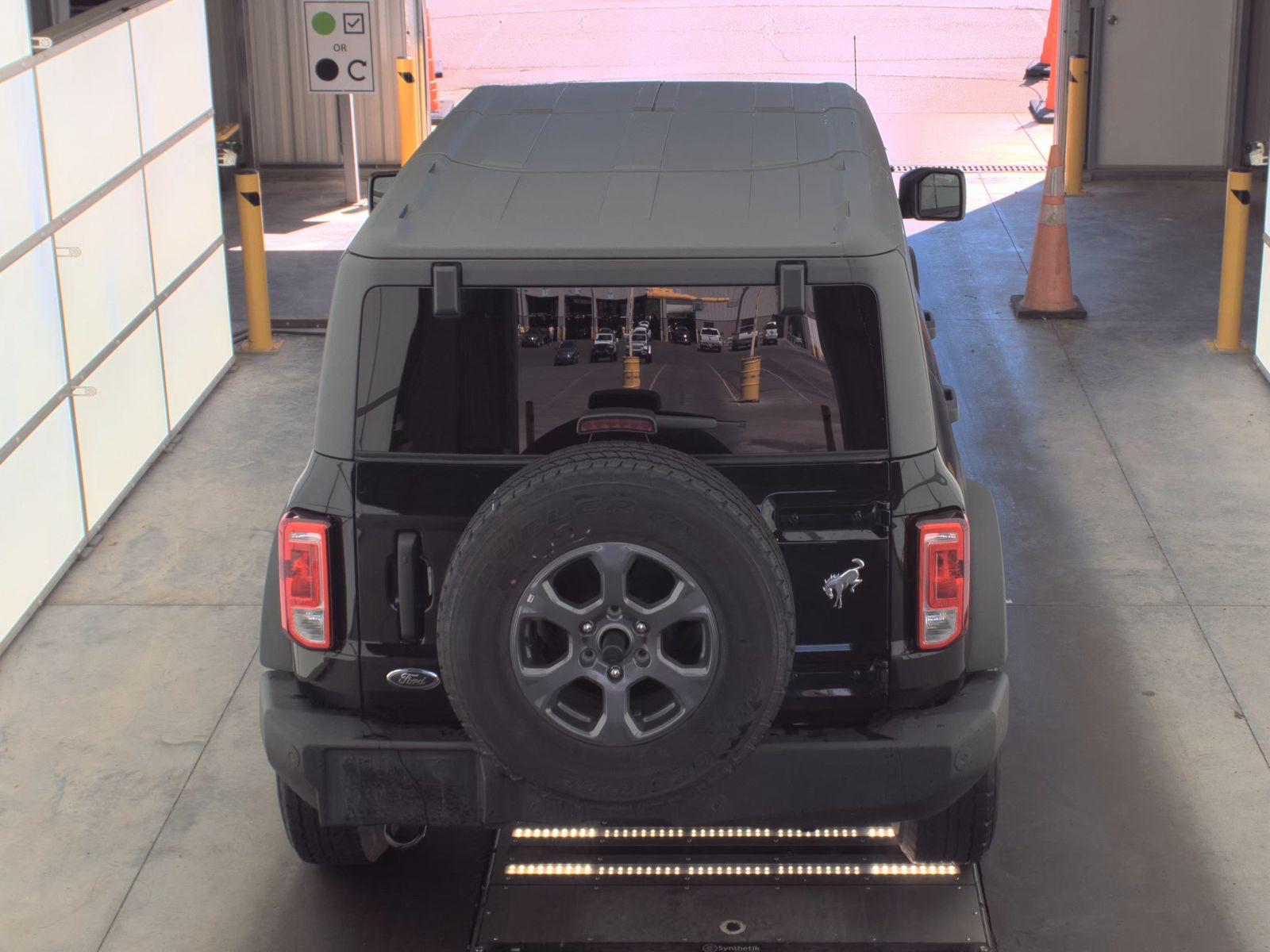 FORD BRONCO - 6