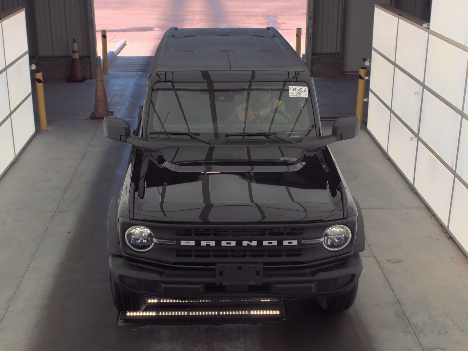 FORD BRONCO - 3
