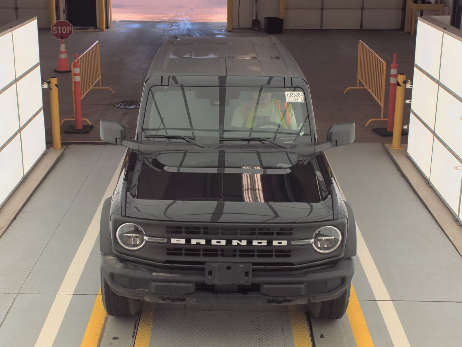 FORD BRONCO - 3