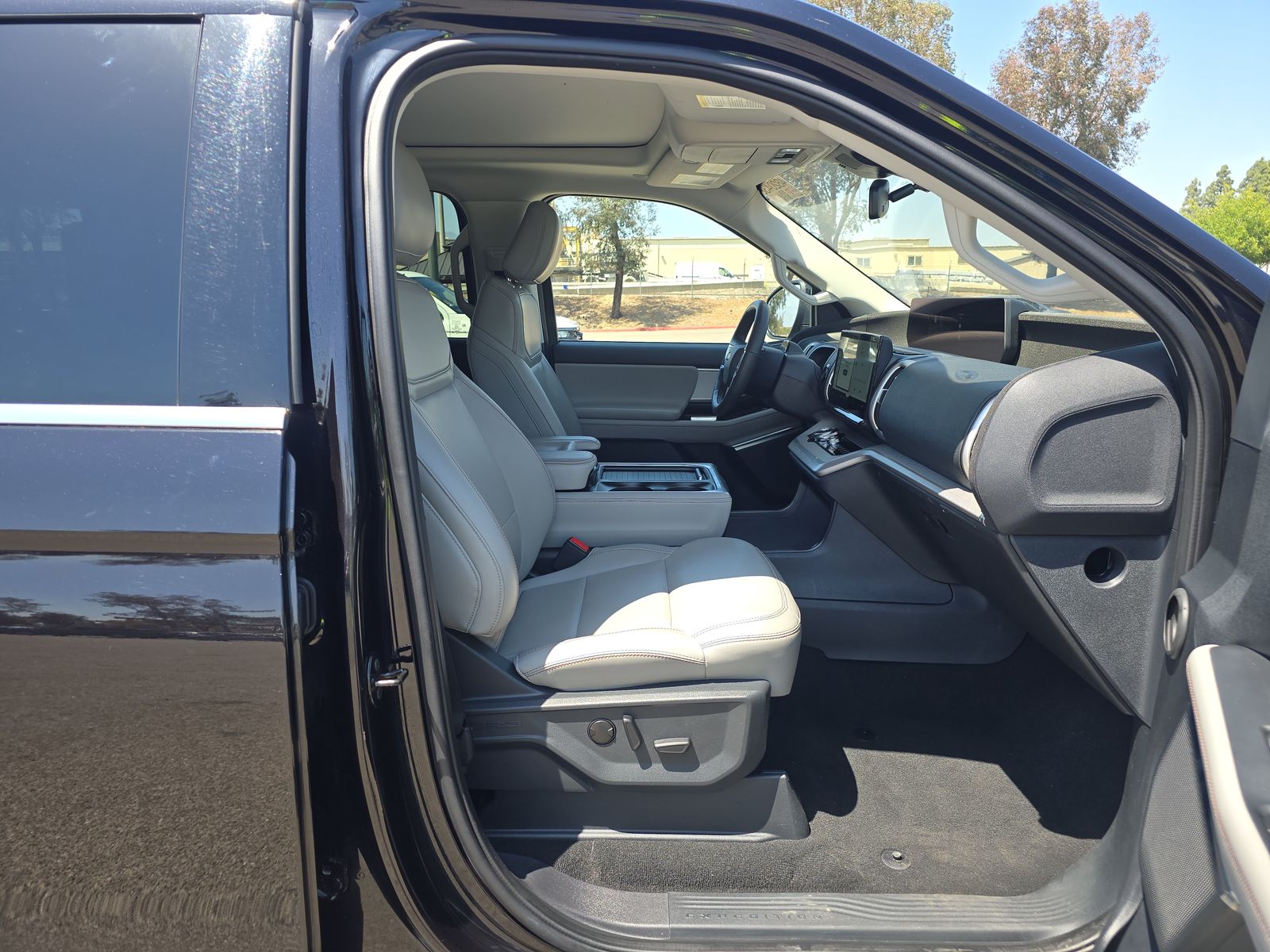 FORD EXPEDITION MAX - 9