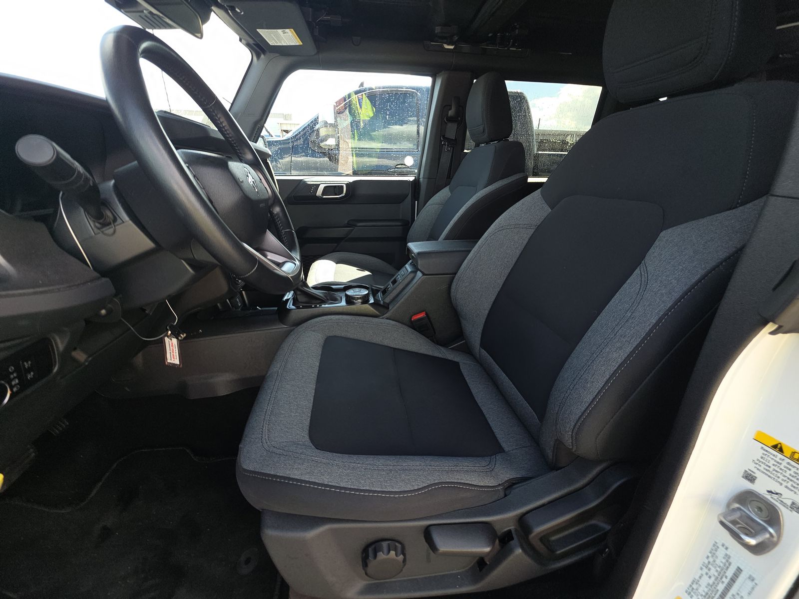 FORD BRONCO - 8