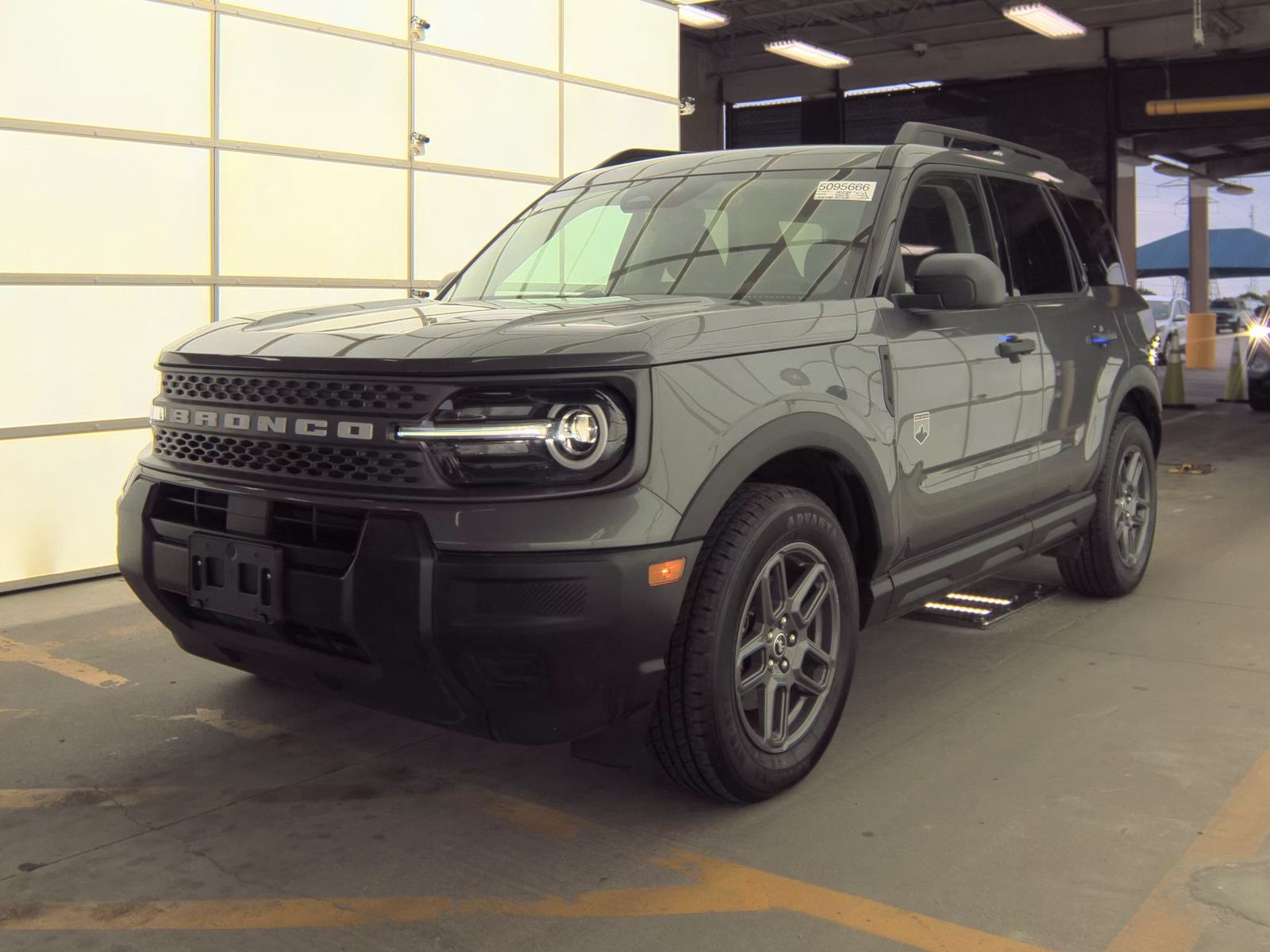 FORD BRONCO - 1