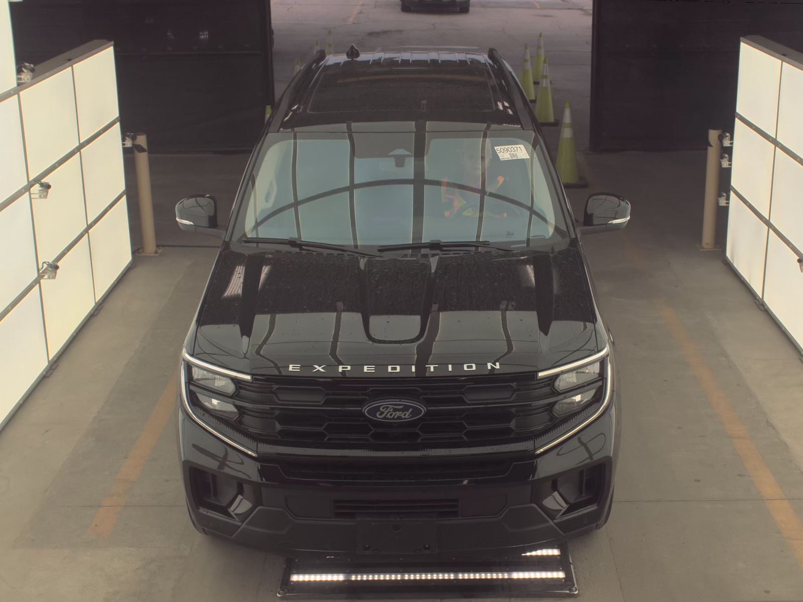 FORD EXPEDITION - 3