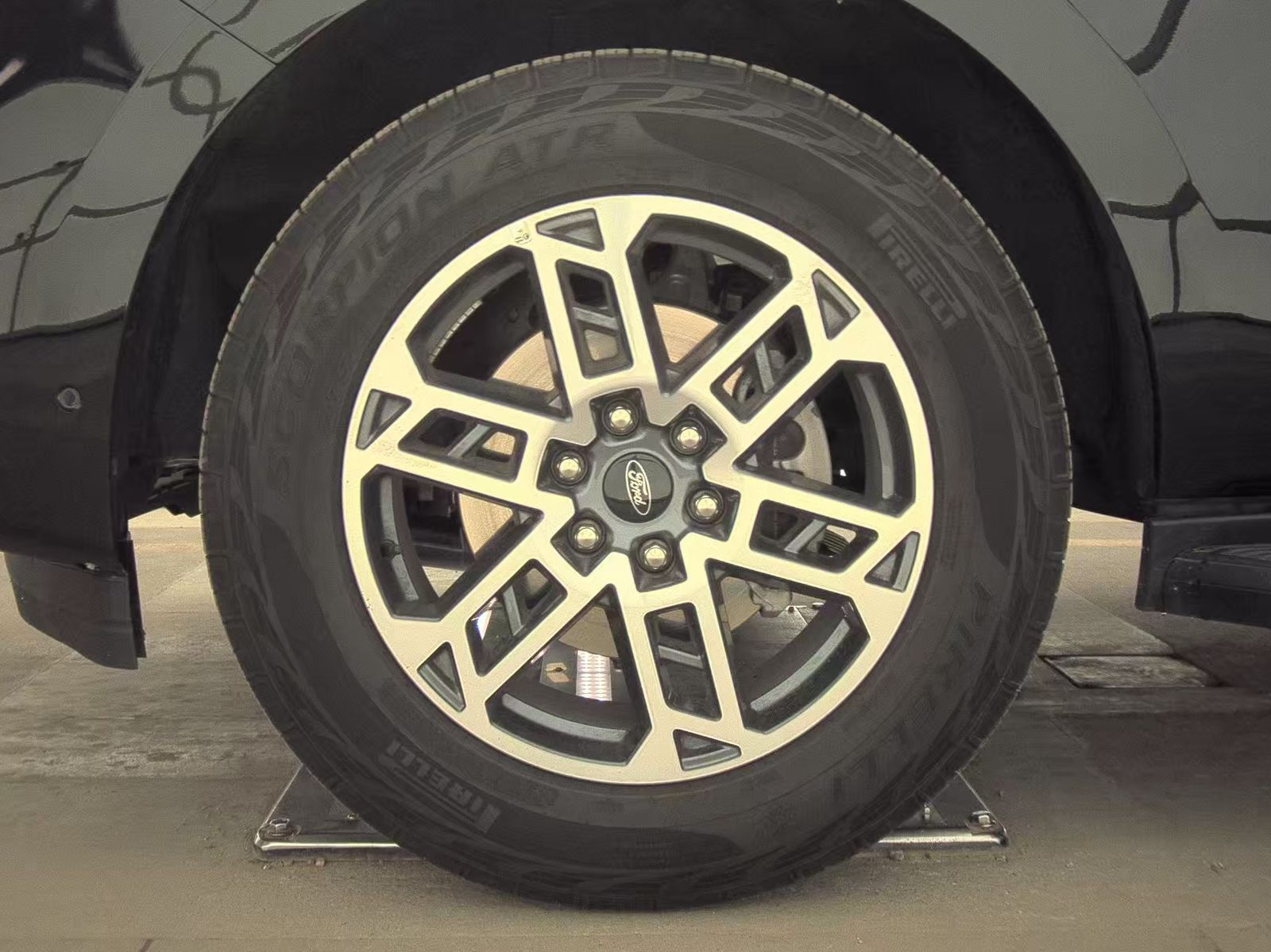 FORD EXPEDITION - 10